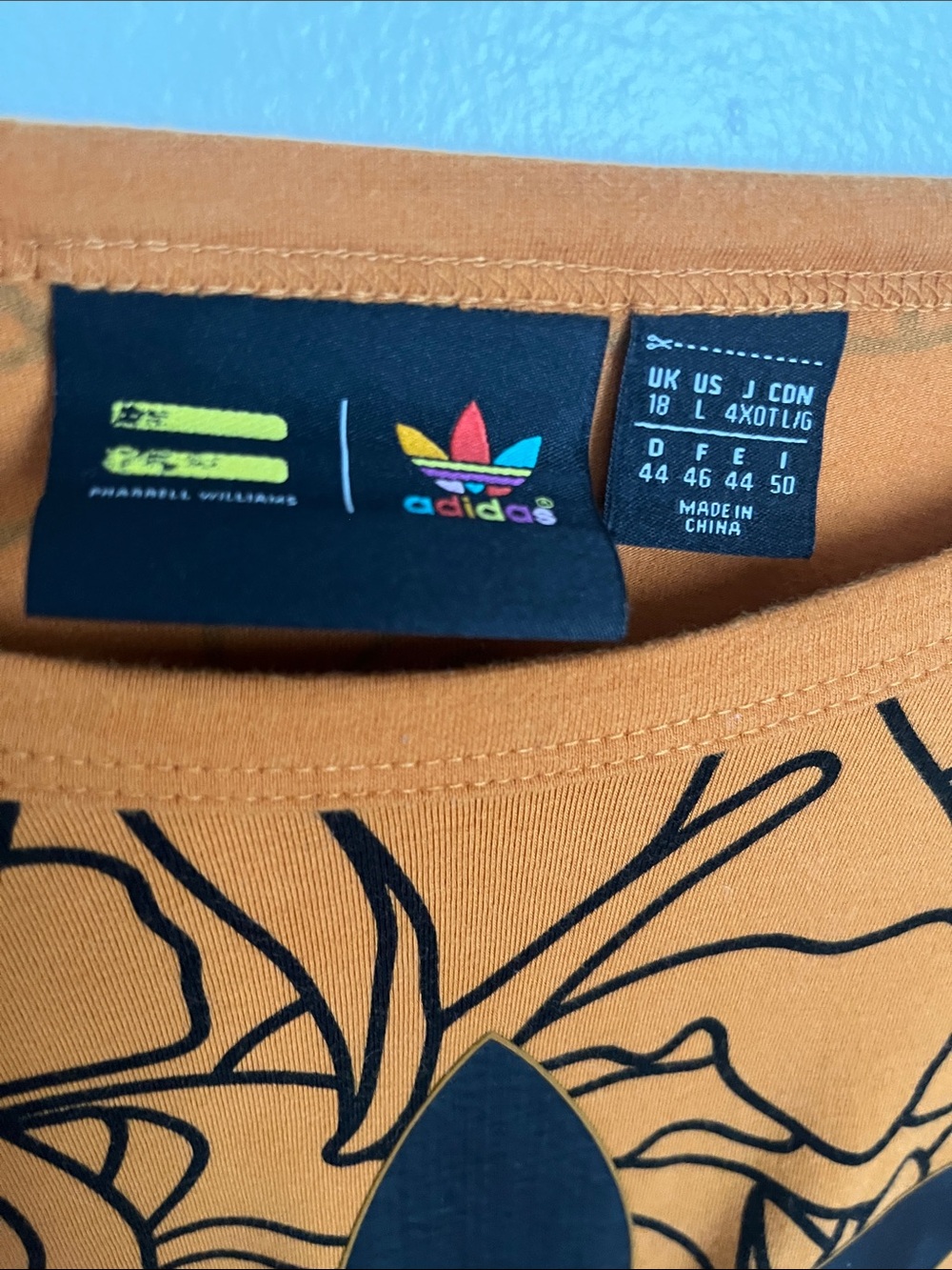 Adidas Pharrell Williams Floral 2pc Set Crop Sweatshirt L Skirt S RARE Collab - Picture 2 of 4
